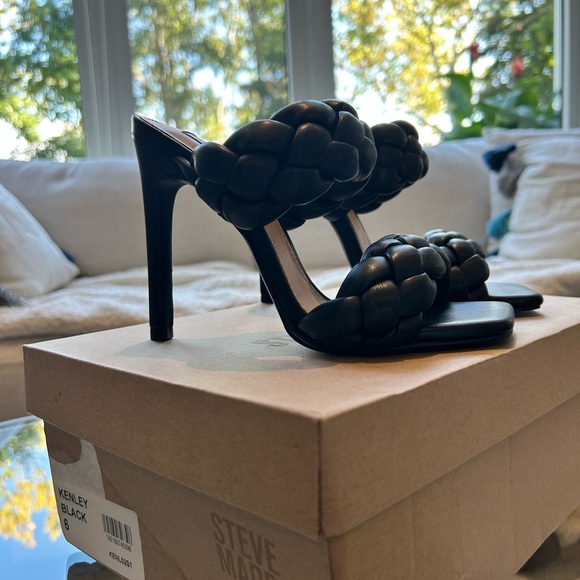 Steve Madden Black Kenley heeled sandals size 6 - Picture 2 of 7
